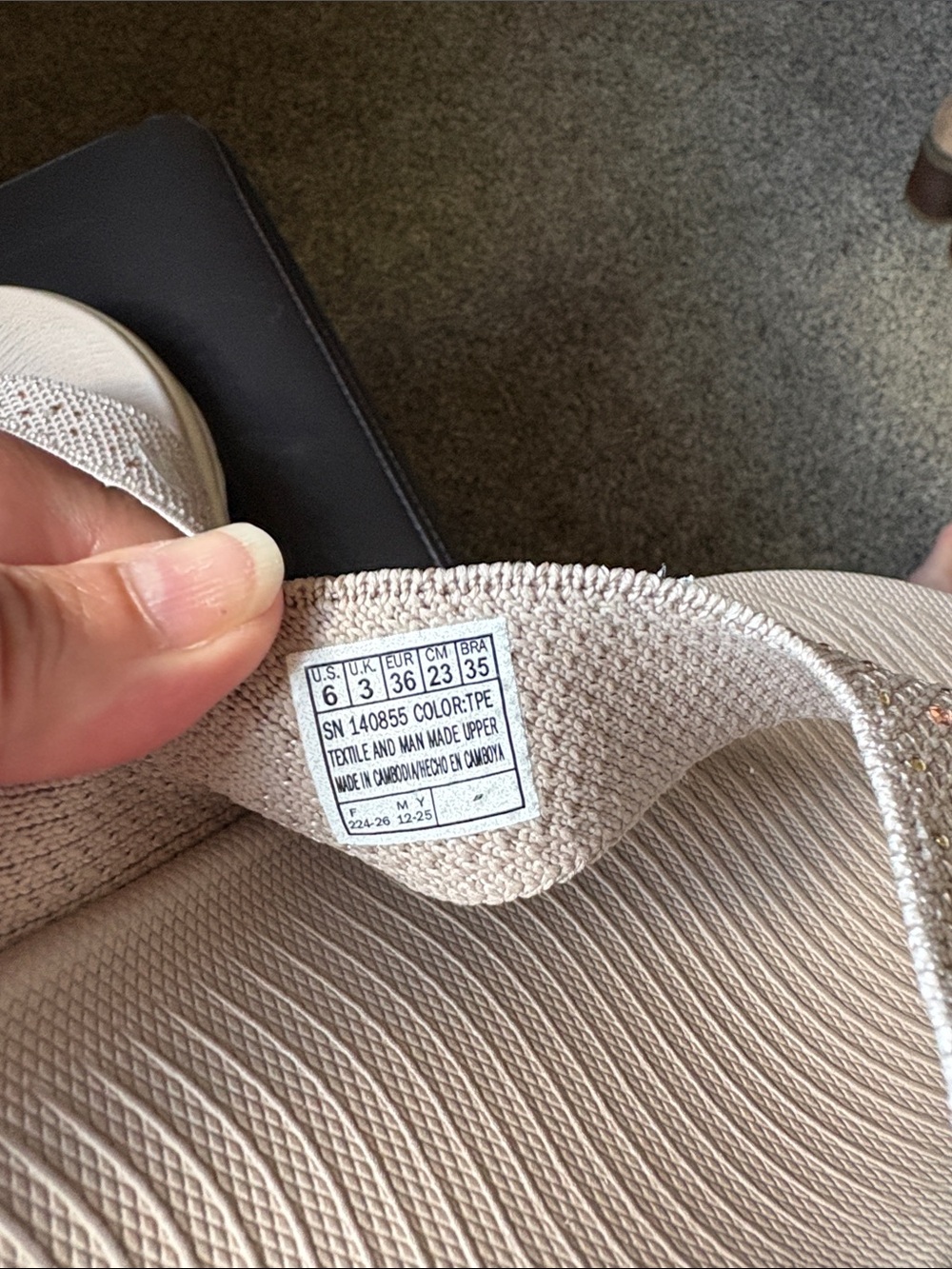 Skechers Women's Champagne Beaded Thong Sandals - Picture 3 of 3